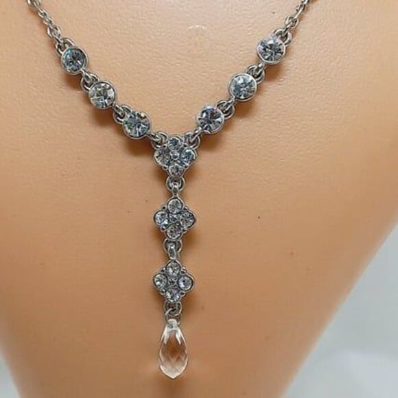 GIVENCHY Dazzling Designer Crystal Necklace Signed - Picture 5 of 9